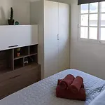 Beautiful 1 Bedroom With Mountain View