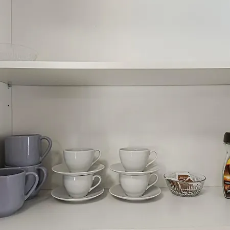 Beautiful 1 Bedroom With Mountain View דירה *