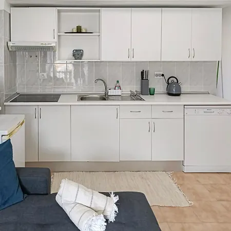Beautiful 1 Bedroom With Mountain View Lejlighed