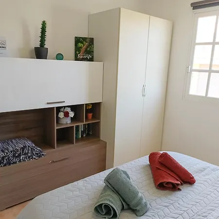 Beautiful 1 Bedroom With Mountain View