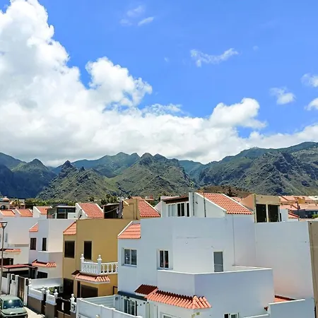 Beautiful 1 Bedroom With Mountain View Lejlighed